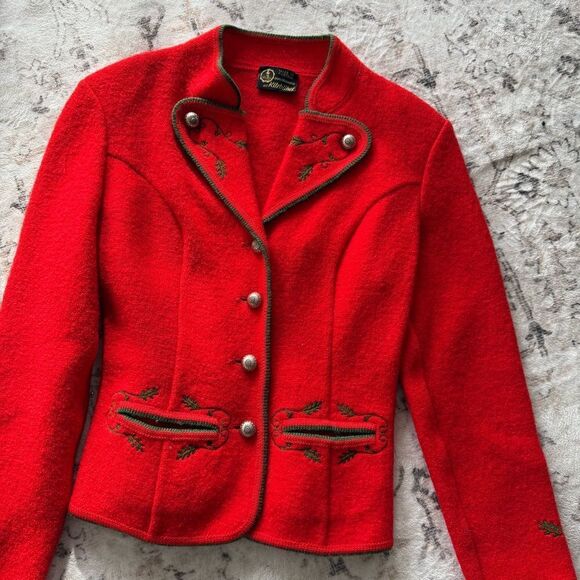 Vintage REd Embroidered Wool cardigan blazer made in Austria - Picture 2 of 6